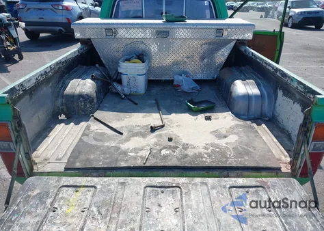 1982 Toyota Pickup 1/2 Ton Rn34 из США, поврежденный, VIN JT4RN34R6C0038775